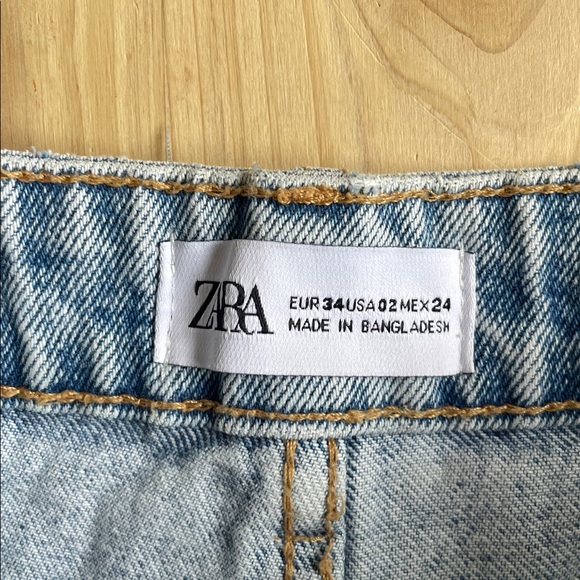 Zara Distressed Light Blue High Rise Denim Shorts 26 - Picture 6 of 6
